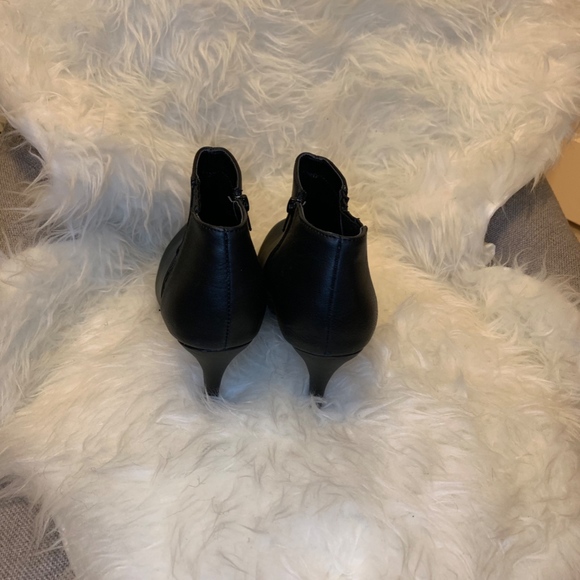 Madden Girl Heals - Picture 3 of 4